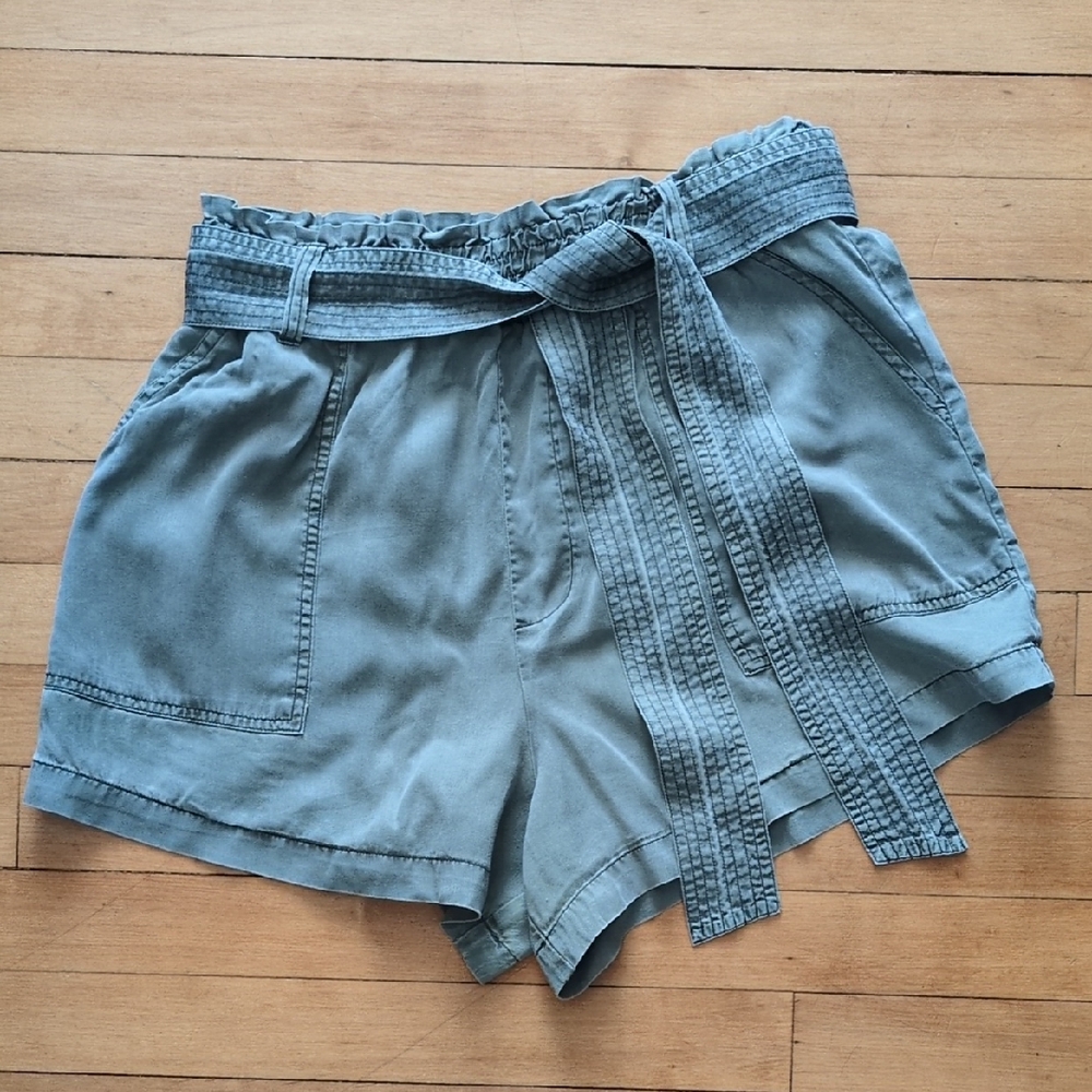 Abercrombie & Fitch High-Waist Tie-Belt Shorts - Faded Army Green